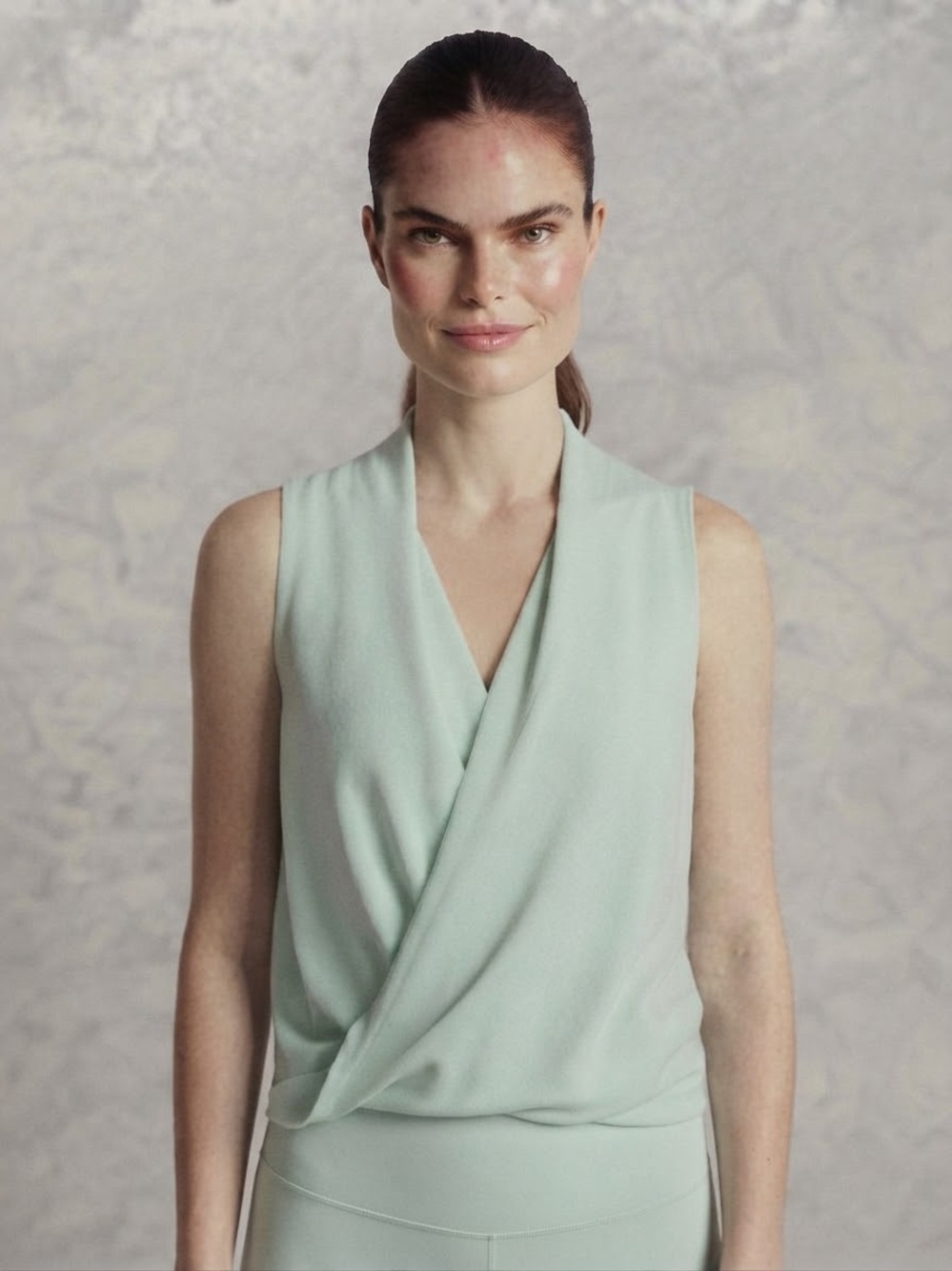 Lululemon Mint Green Aqua Sleeveless Wrap-Front Crossover Drape Top Size 2